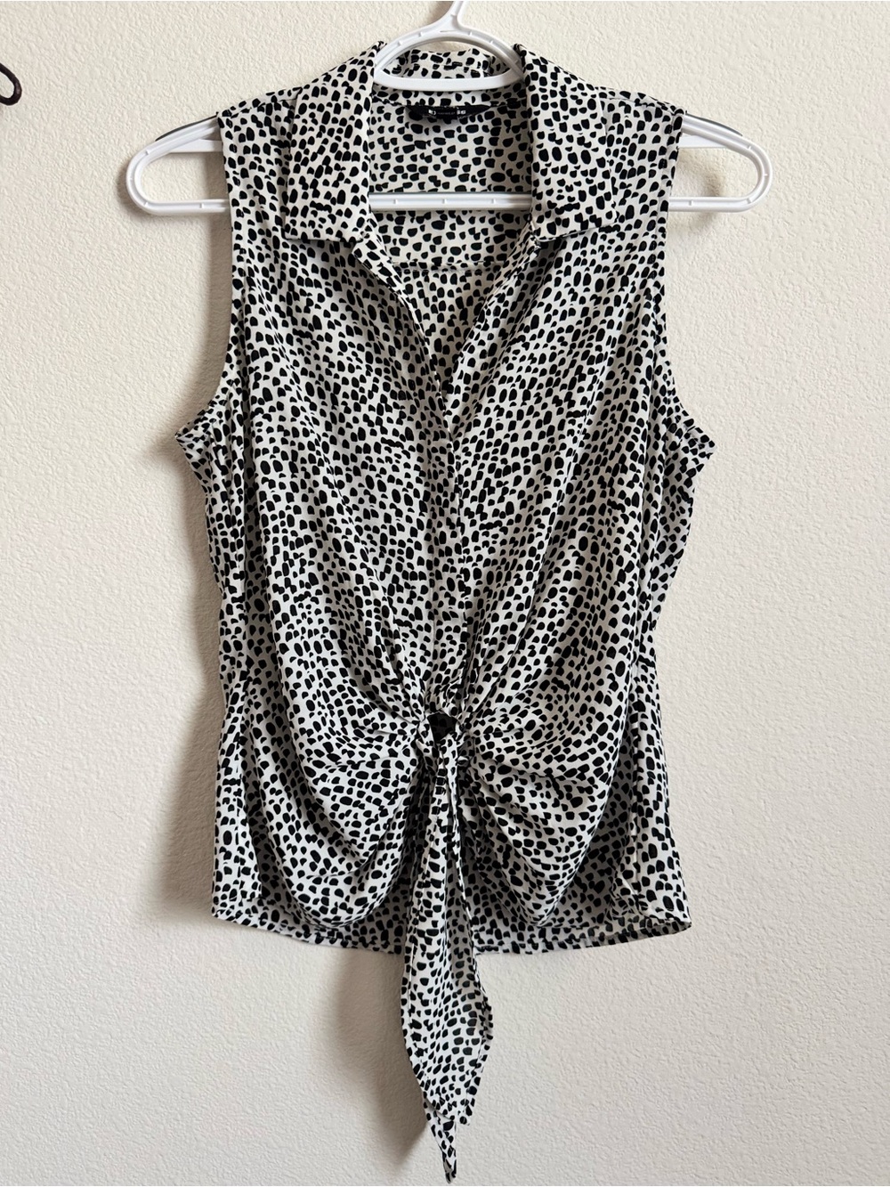 Express Black & White Spotted Print Blouse XS, Front Tie, Like New